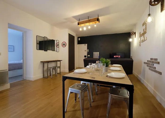 Melina - Dans Les Remparts De La Bastide Avec Parking Et Terrasse Apartman Carcassone